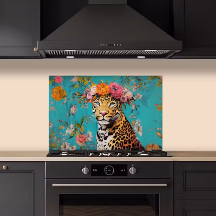 Luipaard - Bloemen - Kroon keuken achterwand spatscherm klein -sfeer1