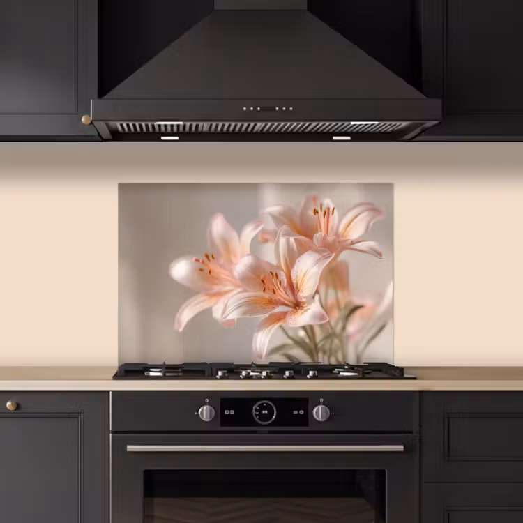 Lelies - Meeldraden - Roze - Wazig keuken achterwand spatscherm klein -sfeer1