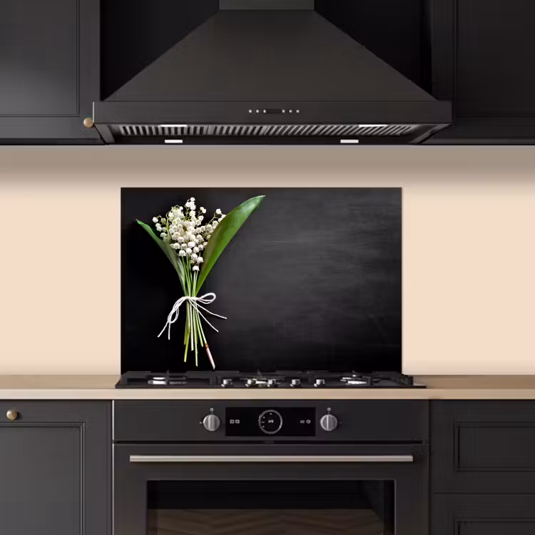 Lelietjes van dalen - Bloemen - Strik keuken achterwand spatscherm klein -sfeer1