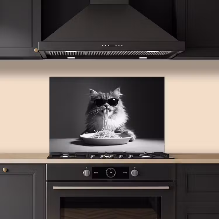 Langharige kat - Zonnebril - Spaghetti - Humor - Zwart - wit keuken achterwand spatscherm klein -sfeer1