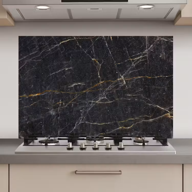 Marmer - Zwart - Goud - Grijs - Marmerstructuur keuken achterwand spatscherm klein -3d_website