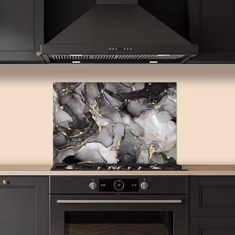 Marmer - Zwart - Goud - Grijs keuken achterwand spatscherm klein -sfeer1