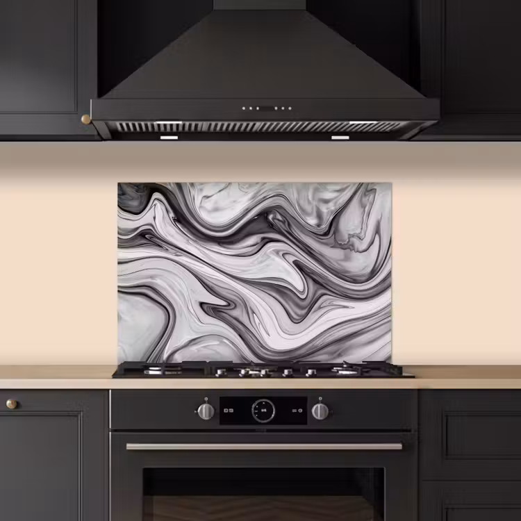Marmer - Patronen - Grijs - Marmerlook - Zwart keuken achterwand spatscherm klein -sfeer1