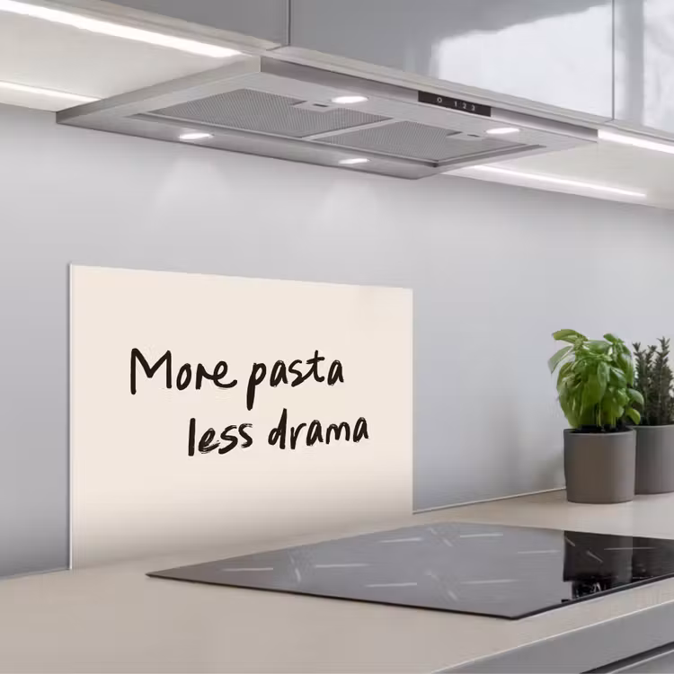 More pasta less drama keuken achterwand spatscherm klein -3d_schuin