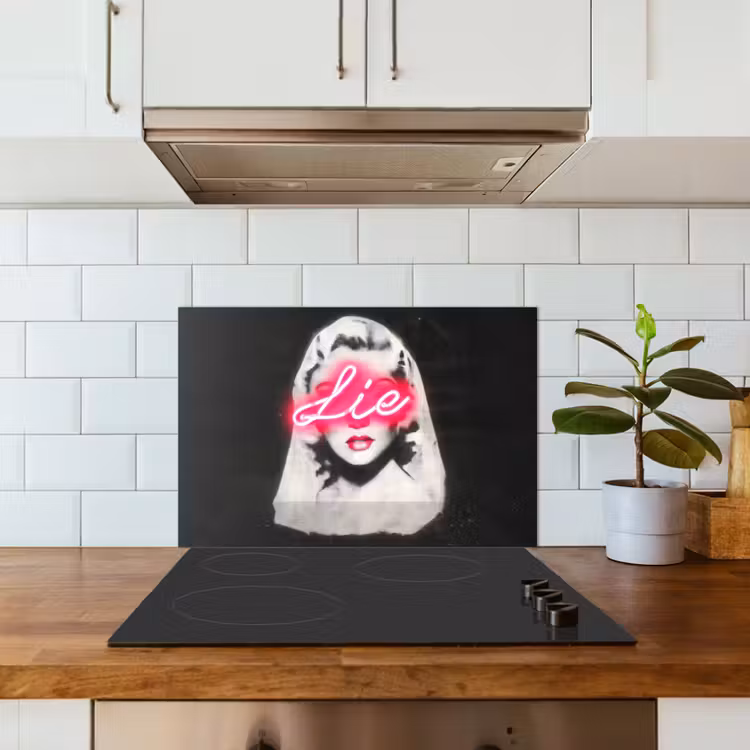 Neon - Letters - Vintage - Vrouw keuken achterwand spatscherm klein -sfeer2