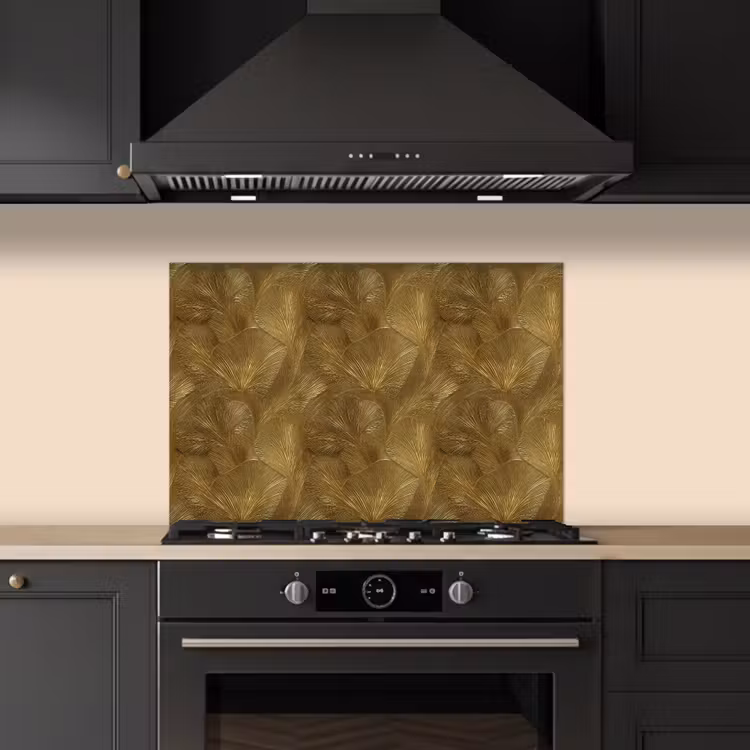 Organisch - Lijnen - Goud keuken achterwand spatscherm klein 900 -sfeer1