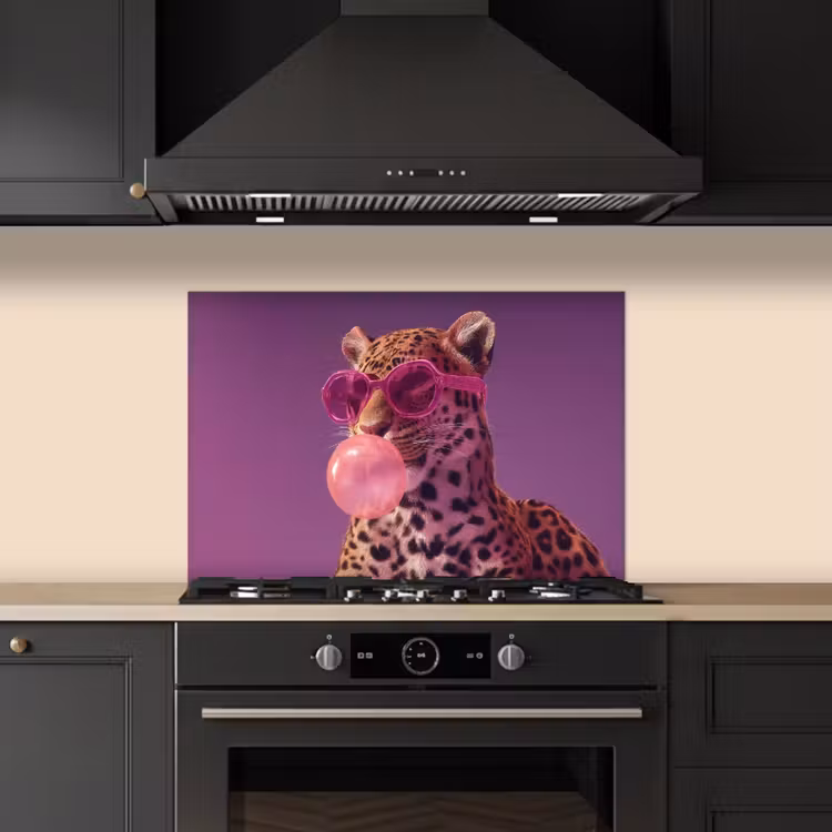 Panter - Zonnebril - Kauwgombel - Roze keuken achterwand spatscherm klein -sfeer1