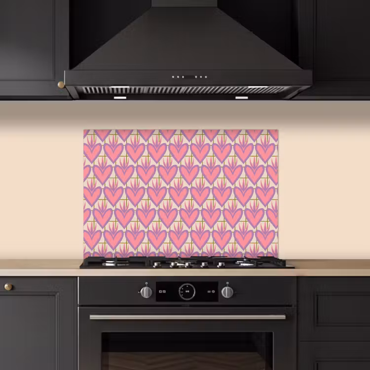 Patroon - Roze - Hartjes keuken achterwand spatscherm klein 900 -sfeer1