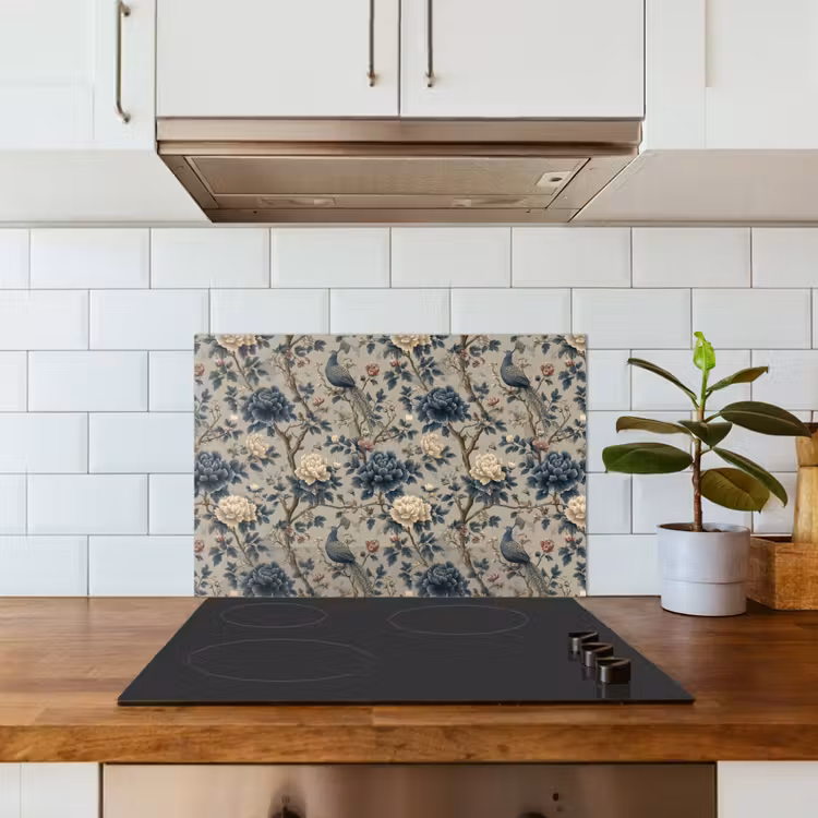 Pauw - Bloemen - Blauw keuken achterwand spatscherm klein 900 -sfeer2