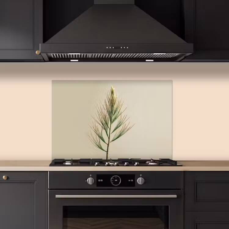 Dennentak - Naaldvormige bladeren - Lichtgroen keuken achterwand spatscherm klein -sfeer1