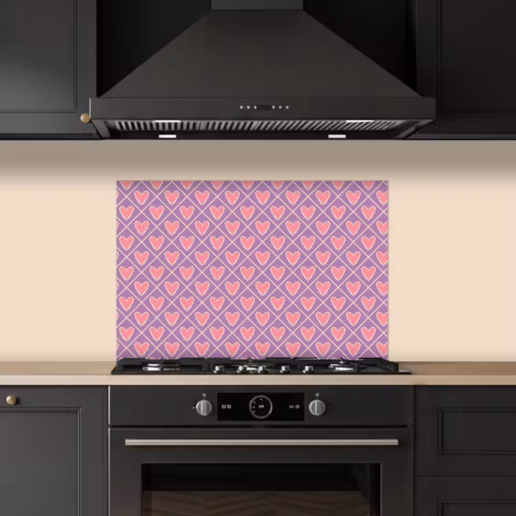 Ruit - Patroon - Paars - Hartjes keuken achterwand spatscherm klein 900 -sfeer1