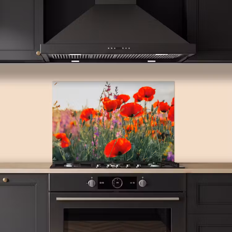 Klaproos - Bloemen - Rood - Paars - Weide keuken achterwand spatscherm klein -sfeer1