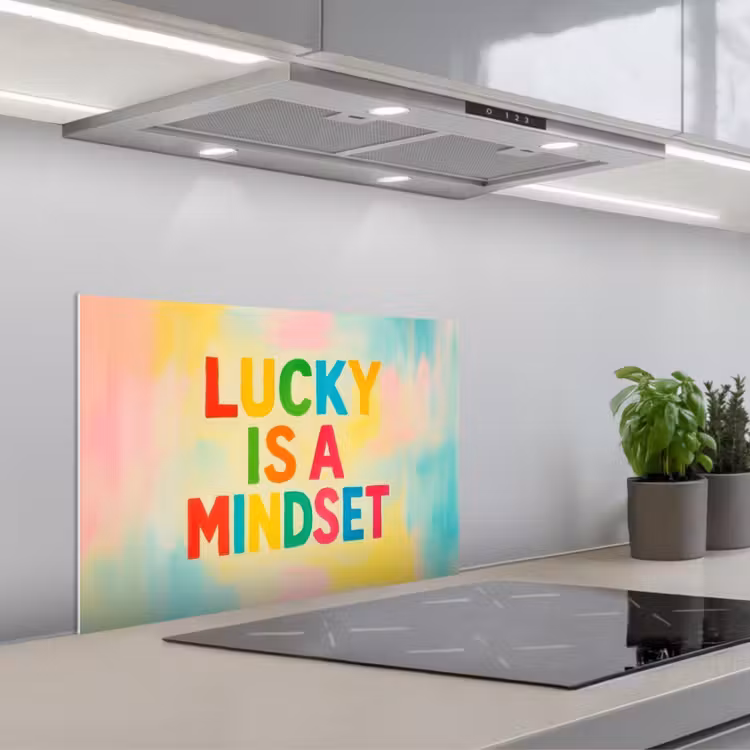 Quote - Lucky - Regenboogkleuren keuken achterwand spatscherm klein -3d_schuin