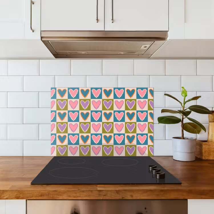 Retro - Kleuren - Patroon - Hartjes keuken achterwand spatscherm klein 900 -sfeer2