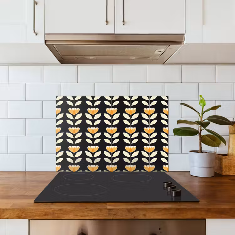 Retro - Bloem - Zwart - Okergeel keuken achterwand spatscherm klein 900 -sfeer2