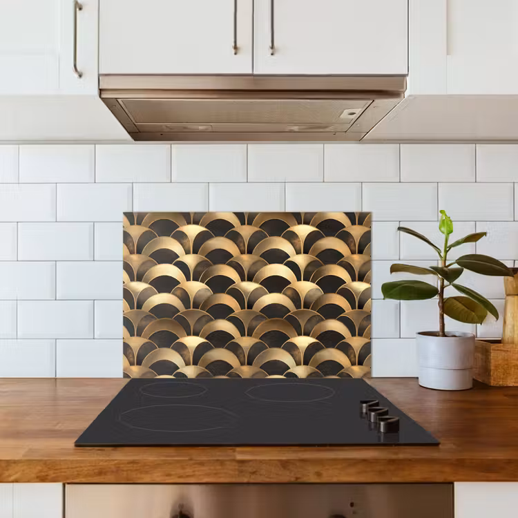 Schubben - Structuur - Goud keuken achterwand spatscherm klein 900 -sfeer2
