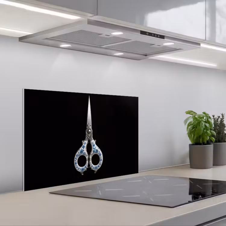 Schaar - Delfts blauw - Zwart keuken achterwand spatscherm klein -3d_schuin