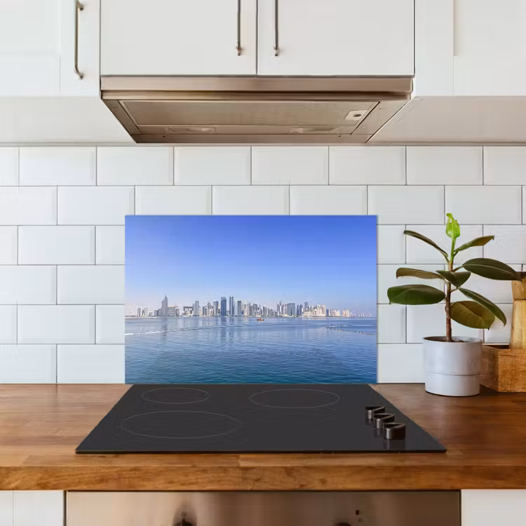 Skyline - Blauw - Zee - Gebouwen - Stad keuken achterwand spatscherm klein -sfeer2