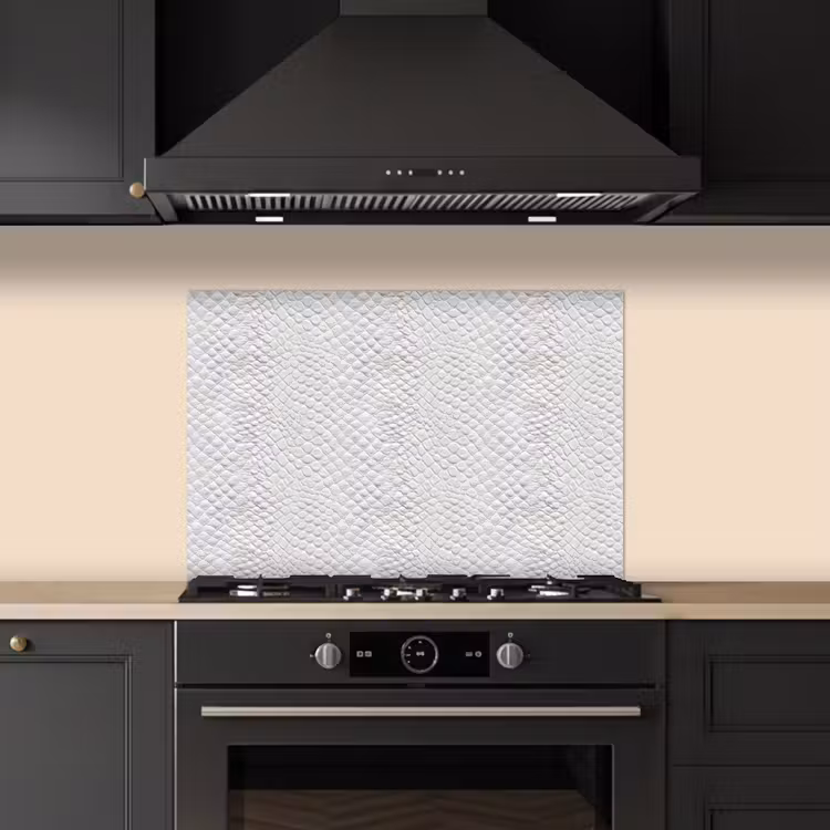 Slang - Patroon - Wit keuken achterwand spatscherm klein 900 -sfeer1