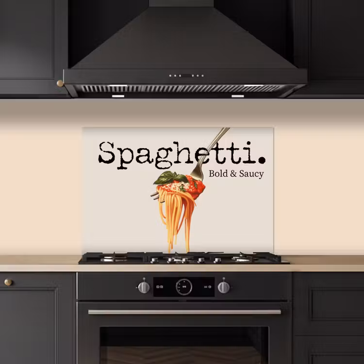 Spaghetti - tomatensaus - Parmezaanse kaas keuken achterwand spatscherm klein -sfeer1