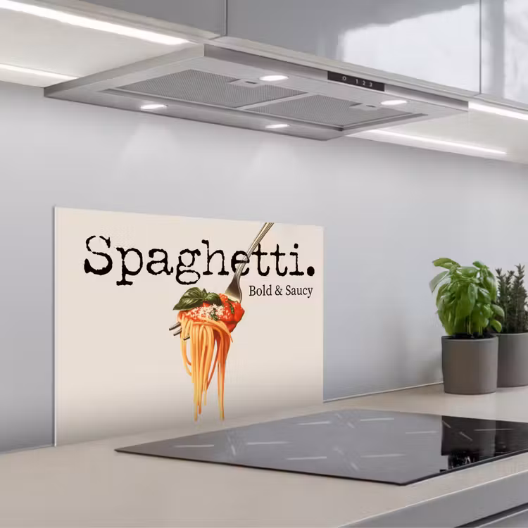 Spaghetti - tomatensaus - Parmezaanse kaas keuken achterwand spatscherm klein -3d_schuin