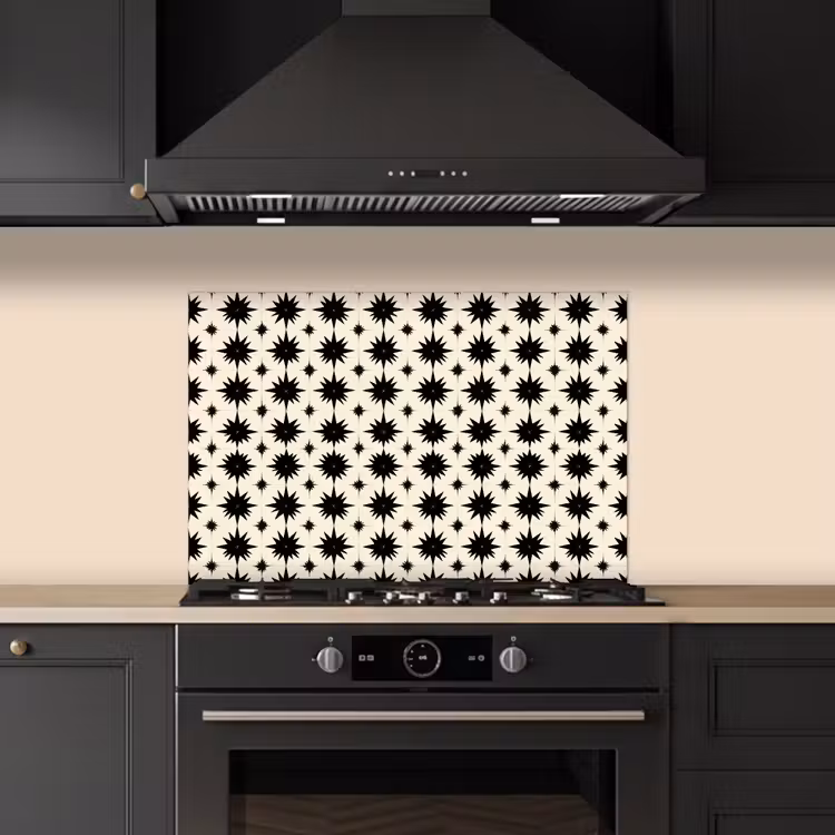 Stervormen - Geometrisch - Zwart keuken achterwand spatscherm klein 900 -sfeer1
