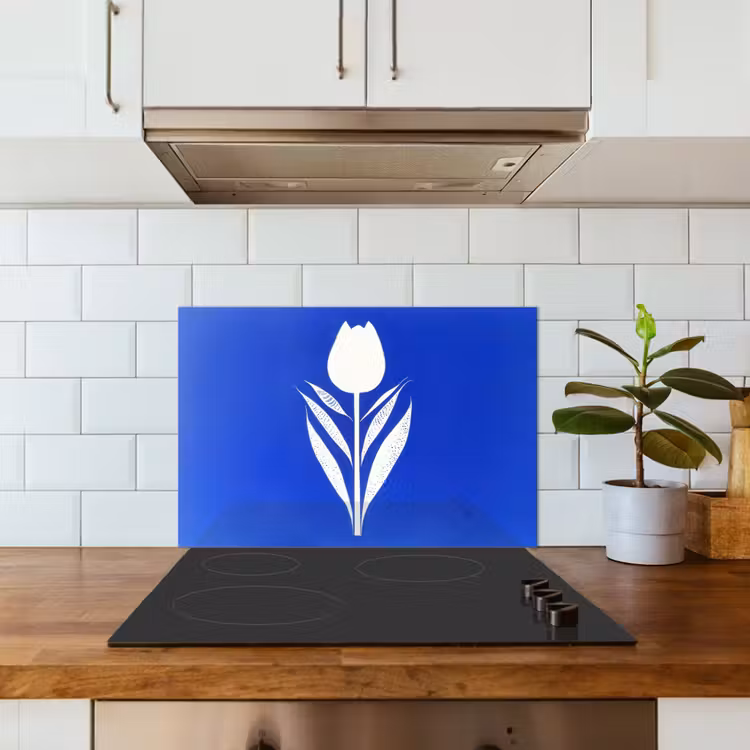 Tulp - Minimalistisch - Bladeren - Wit keuken achterwand spatscherm klein -sfeer2