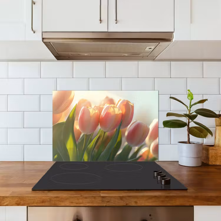 Tulpen - Roze - Zonnestralen keuken achterwand spatscherm klein -sfeer2