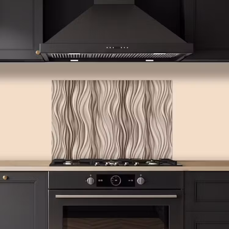 Golven - 3D - Crème keuken achterwand spatscherm klein 900 -sfeer1