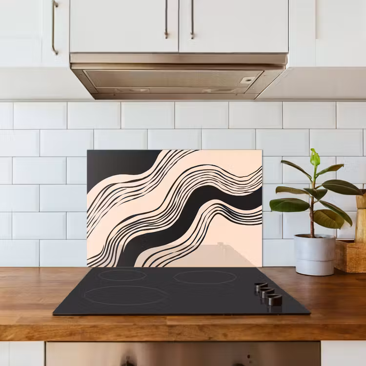 Golven - Zwart - Zandkleur keuken achterwand spatscherm klein -sfeer2