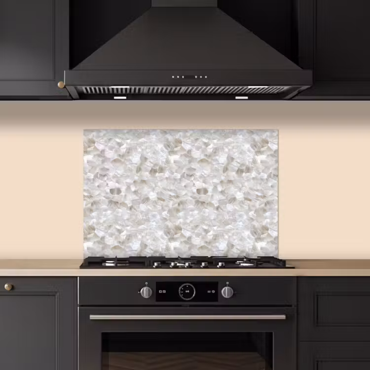 Wit - Penseelstreken - Reliëfeffect keuken achterwand spatscherm klein 900 -sfeer1