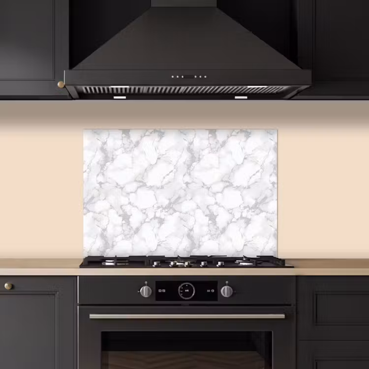 Wit - Marmer - Grijs keuken achterwand spatscherm klein 900 -sfeer1