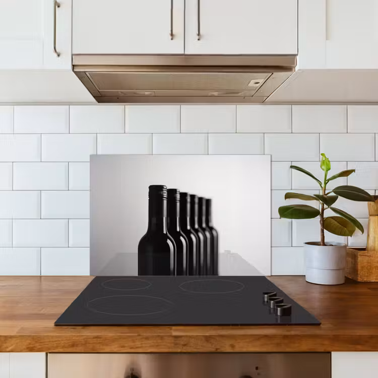 Wijnflessen - Zwart - Minimalistisch keuken achterwand spatscherm klein -sfeer2