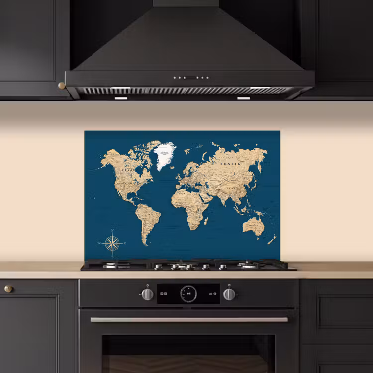 Wereldkaart - Donkerblauw - Beige keuken achterwand spatscherm klein -sfeer1