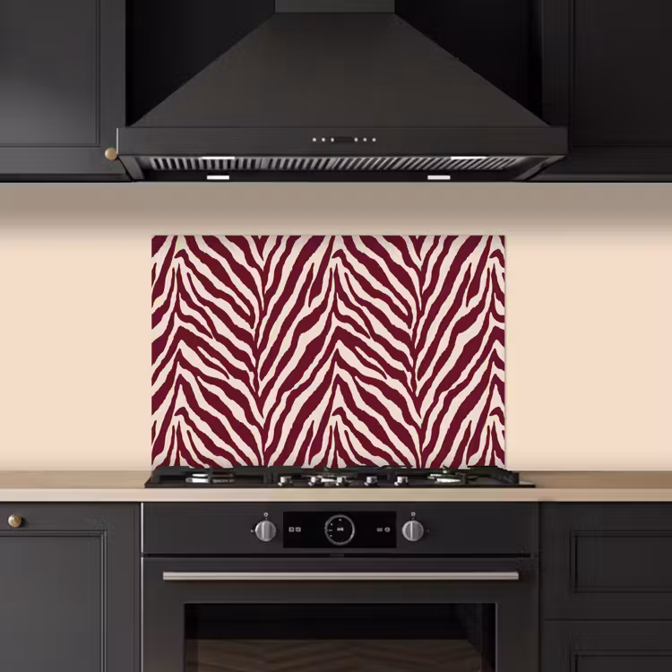 Zebra - Motief - Bordeaux - Rood keuken achterwand spatscherm klein 900 -sfeer1