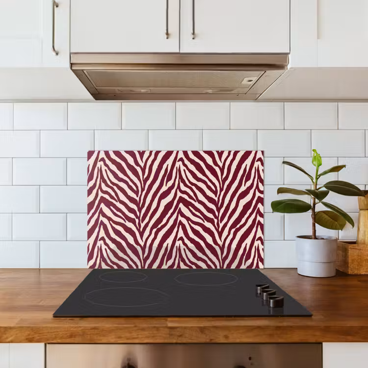 Zebra - Motief - Bordeaux - Rood keuken achterwand spatscherm klein 900 -sfeer2