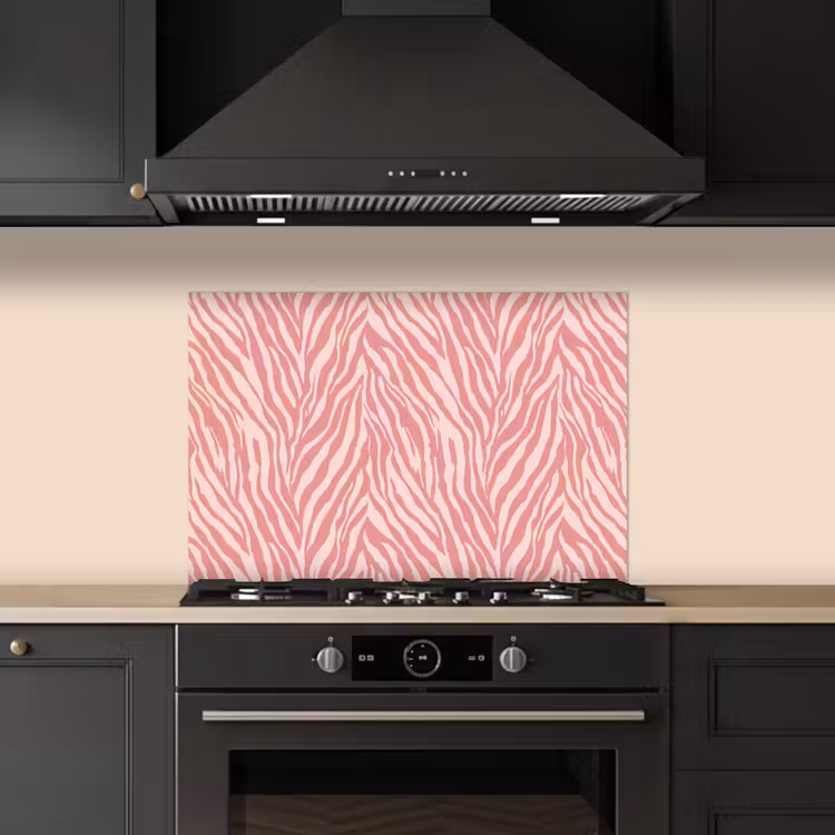Zebra - Print - Roze keuken achterwand spatscherm klein 900 -sfeer1