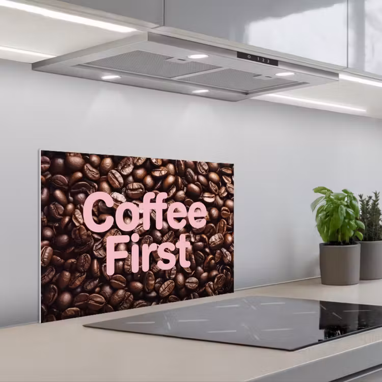 Coffee First - Koffiebonen - Roze keuken achterwand spatscherm klein -3d_schuin