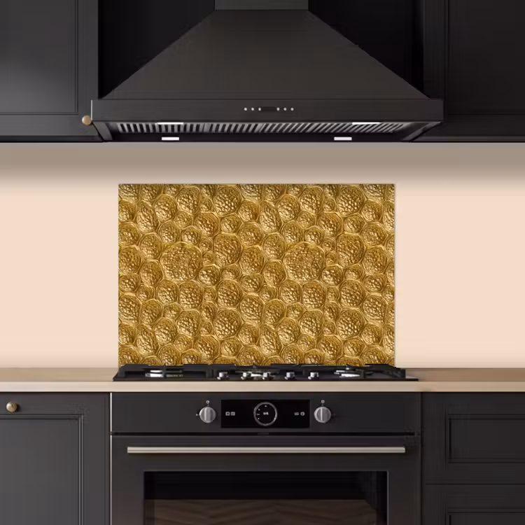 Gehamerd - Mozaïek - Antiek - Goud keuken achterwand spatscherm klein 900 -sfeer1