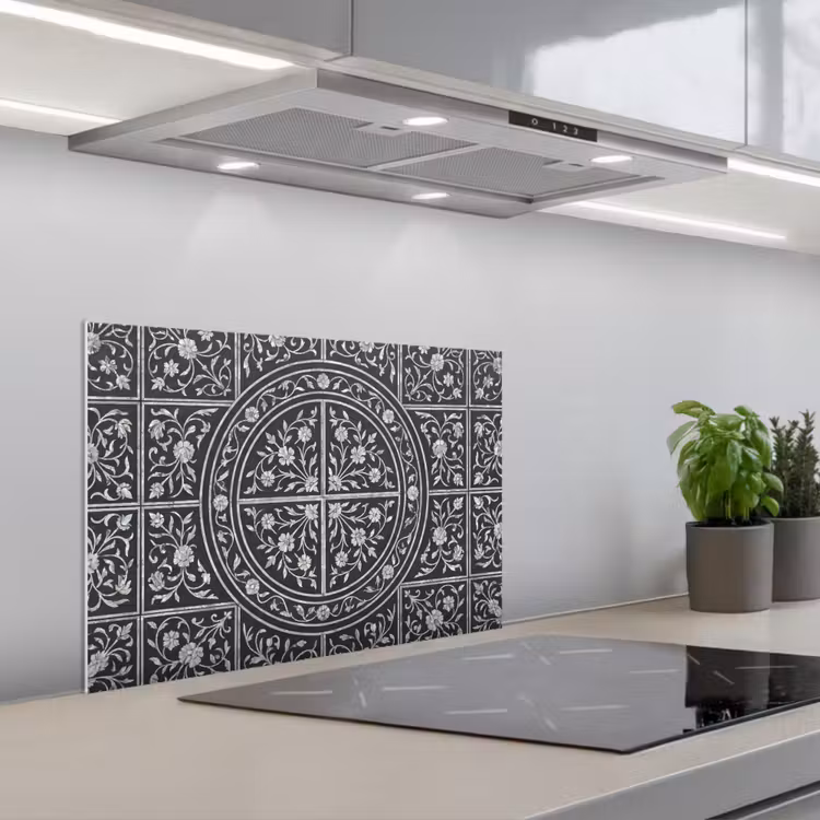 Patroon - Bloemmotief - Decoratie - Klassiek - Zwart keuken achterwand spatscherm klein -3d_schuin