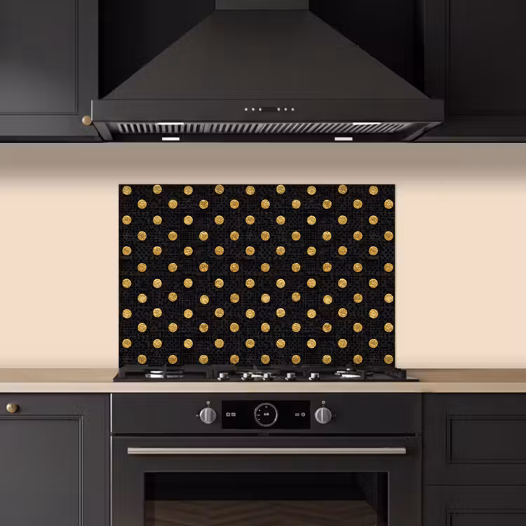 Polka Dot - Stippen - Goud - Zwart keuken achterwand spatscherm klein 900 -sfeer1
