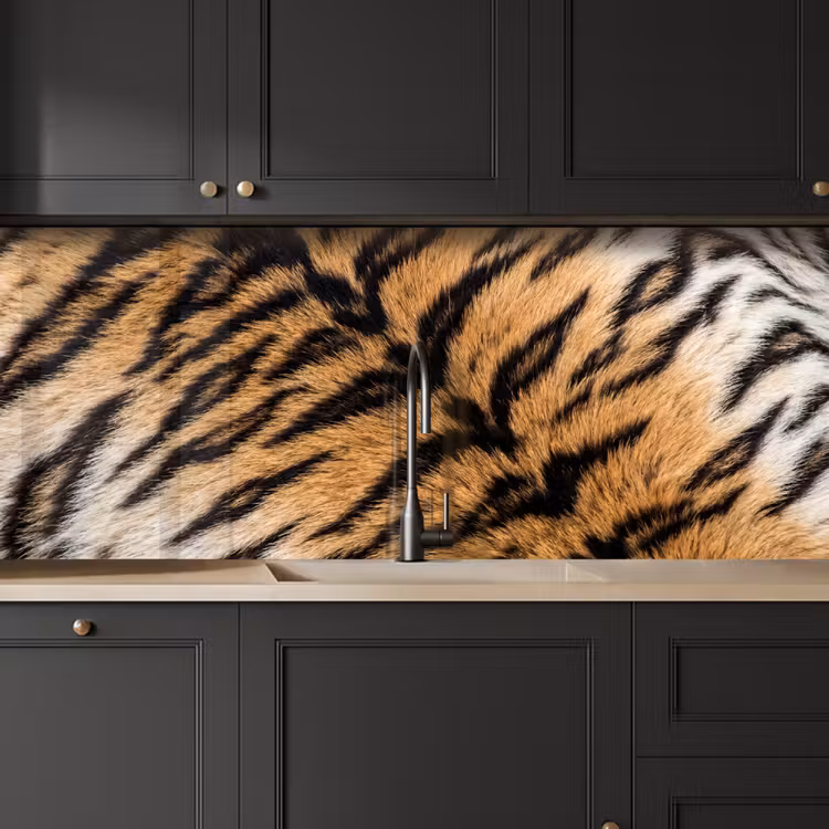 Realistisch - Tijgervacht - Zwart keuken achterwand 2 middel -sfeer1