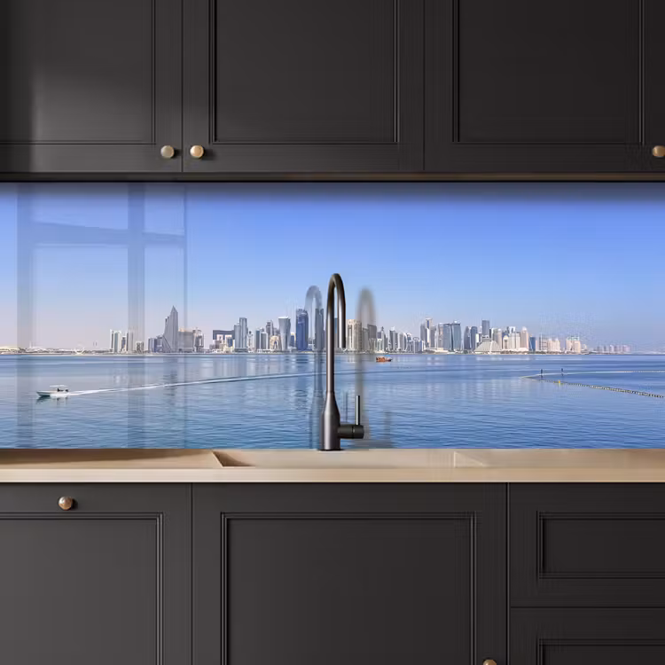 Skyline - Blauw - Zee - Gebouwen - Stad keuken achterwand 2 middel -sfeer1