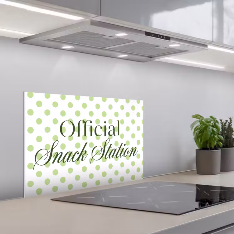 Snack Station - Groen - Stippen keuken achterwand spatscherm klein -3d_schuin