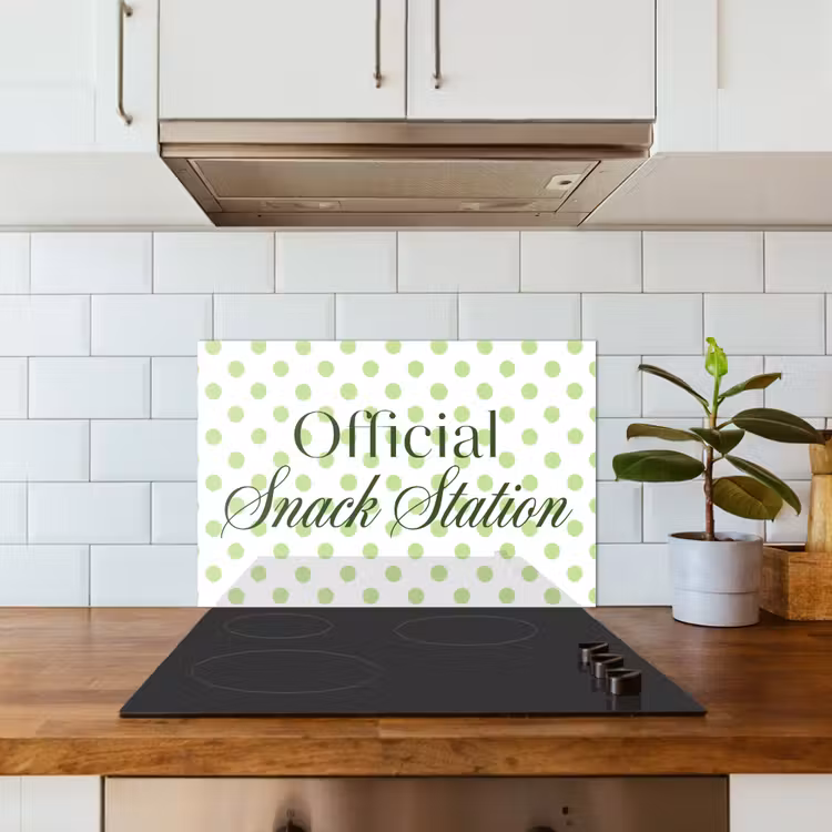 Snack Station - Groen - Stippen keuken achterwand spatscherm klein -sfeer2