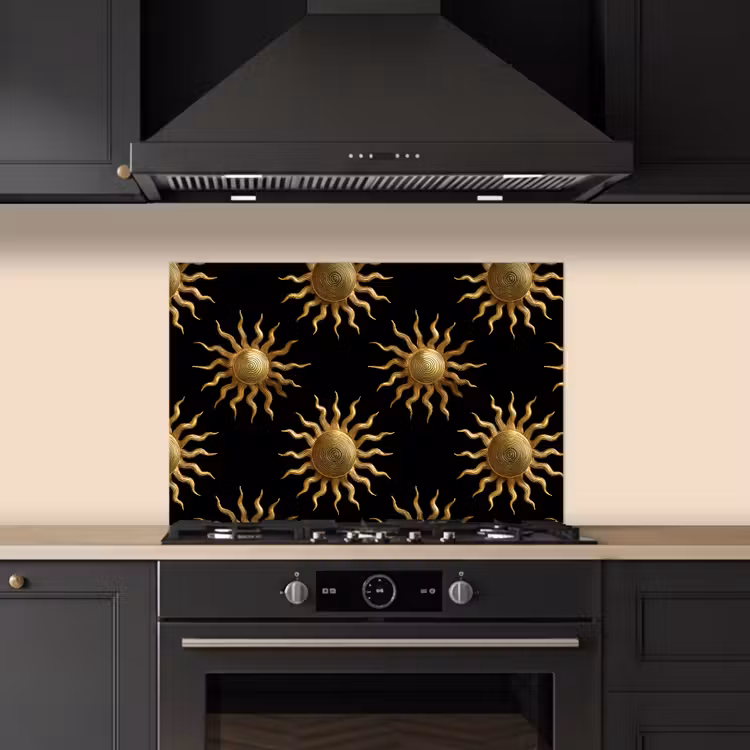 Zon - Patroon - Luxe - Goud - Zwart keuken achterwand spatscherm klein 900 -sfeer1