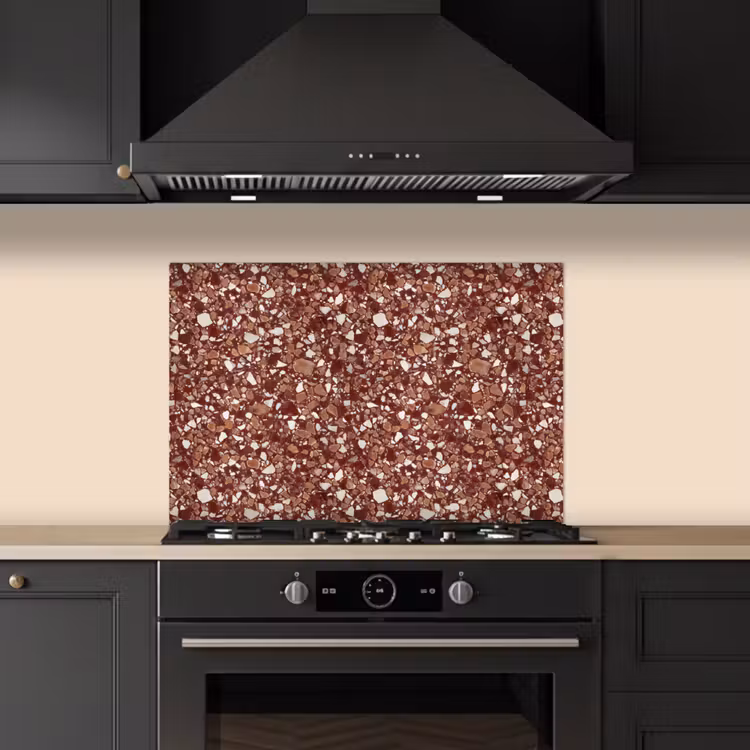 Terrazzo - Patroon - Steentextuur - Roodbruin keuken achterwand spatscherm klein 900 -sfeer1