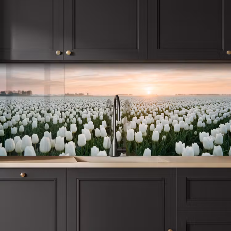 Tulpen - Landschap - Wit keuken achterwand 2 middel -sfeer1
