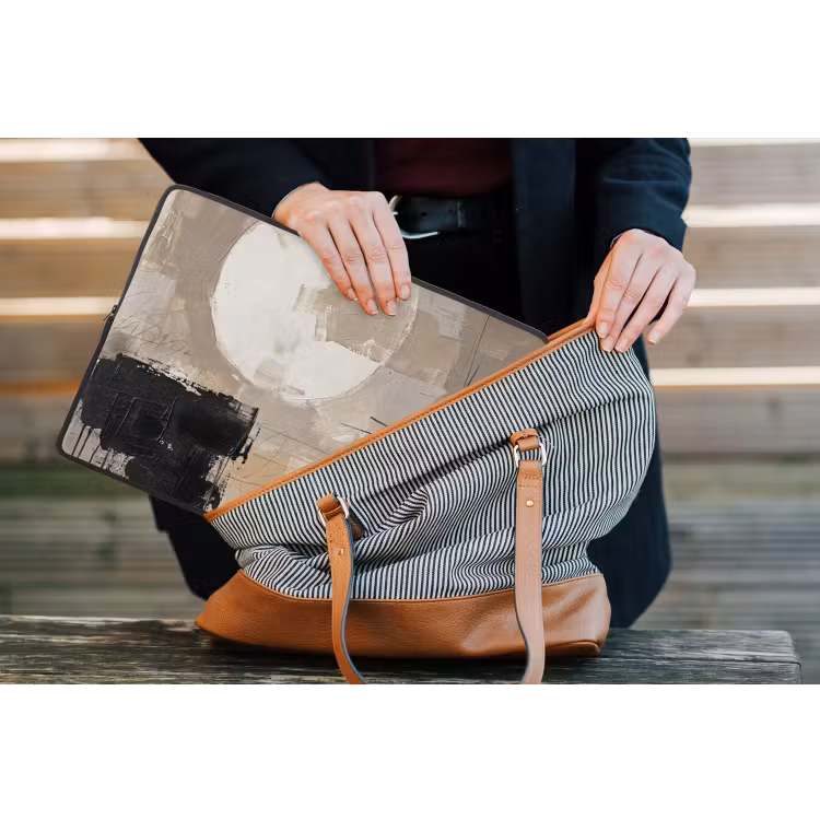 Abstract - Cirkel - Modern - Beige - Zwart - Minimalistisch laptophoes neopreen klein -tas