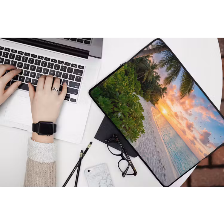 Strand - Zonsondergang - Palmbomen - Tropisch - Natuur laptophoes neopreen klein -bureau